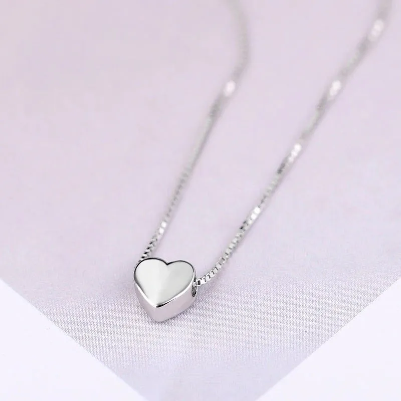 Minimalist Smooth Heart Shaped Necklace